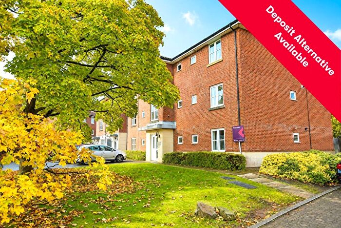 2 Bedroom Flat To Rent In Royal Victoria Park, Bristol, BS10