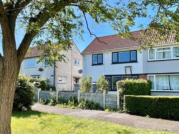 3 Bedroom Semi-Detached House For Sale In Leeds Crescent, Weymouth, DT4