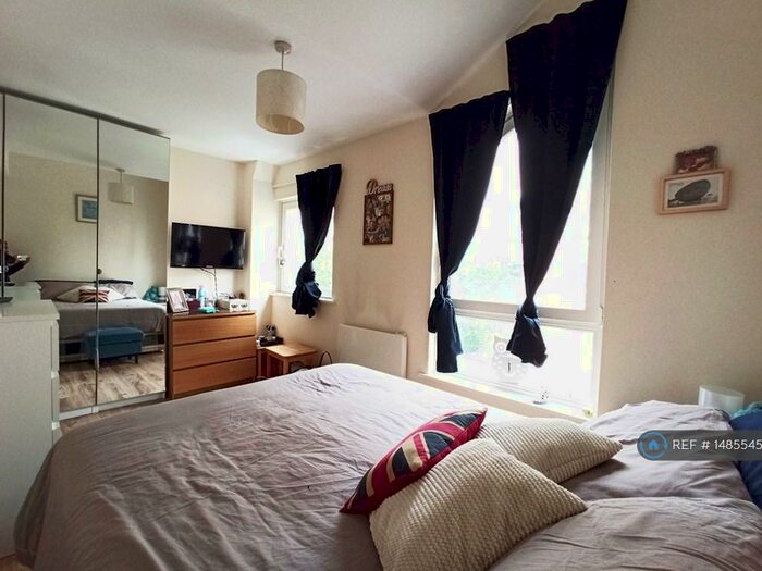 4 Bedroom Terraced House To Rent In Cyclops Mews, London, E14