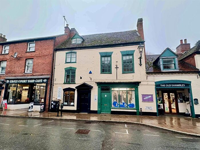 1 Bedroom Flat To Rent In Church Street, Newent, GL18