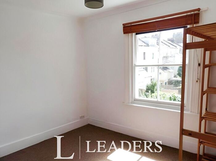 1 Bedroom End Of Terrace House To Rent In Clyde Road, Brighton, BN1