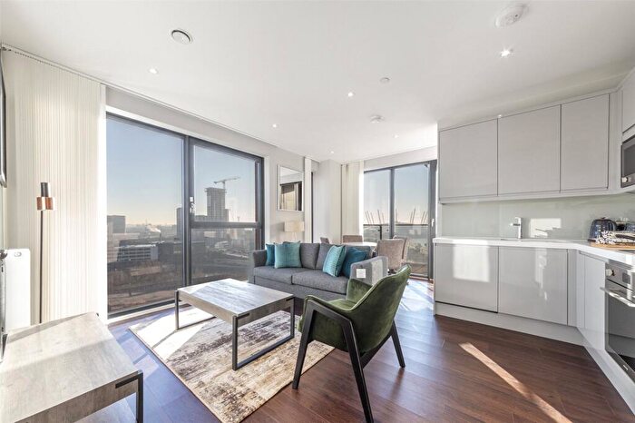 1 Bedroom Apartment To Rent In Avalon Point, Silvocea Way, London, E14