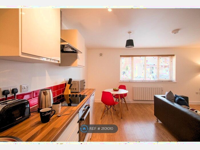 1 Bedroom Flat To Rent In Coleridge Way, Crewe, CW1