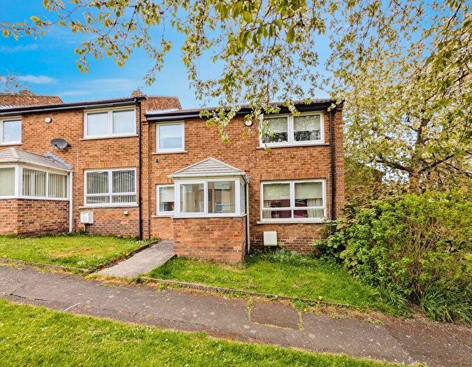 2 Bedroom Semi-Detached House For Sale In Greenrigg, Blaydon, NE21