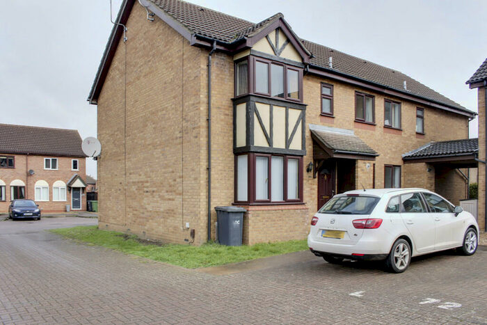 2 Bedroom House To Rent In Lindisfarne Close, Eynesbury, PE19