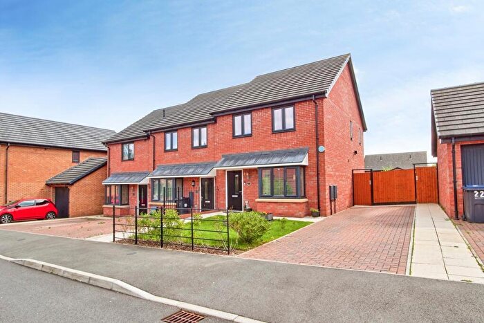 3 Bedroom End Of Terrace House For Sale In Academy Road, Birmingham, West Midlands, B38