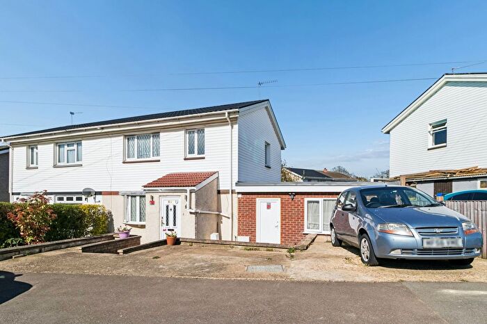 4 Bedroom Semi Detached House For Sale In Ilkley Road, South Oxhey, Watford, WD19