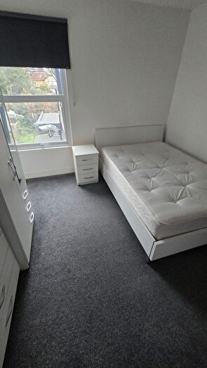 3 Bedroom Maisonette To Rent In Hoe Street, Walthamstow, E17