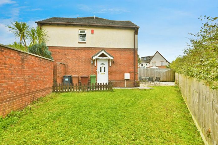 2 Bedroom End Of Terrace House For Sale In Cypress Close, Plympton, Plymouth, PL7