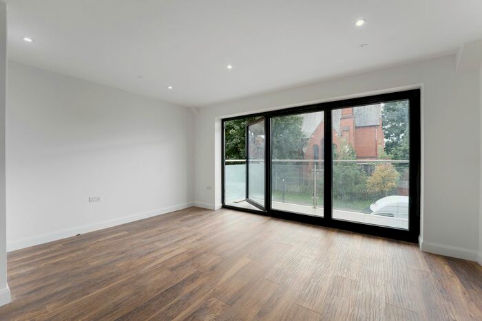 1 Bedroom Flat To Rent In Canberra Road, London, W13