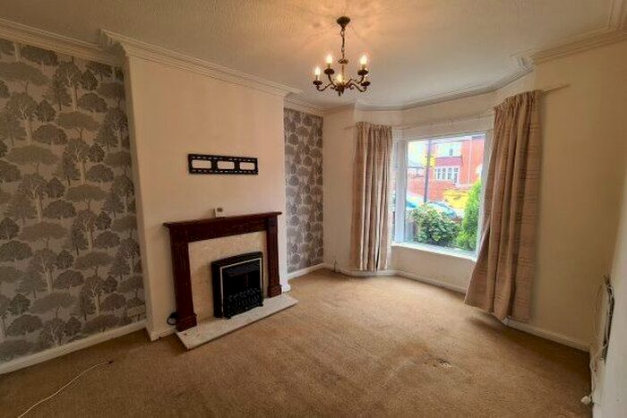 3 Bedroom Terraced House To Rent In Littlemoor Lane, Doncaster, DN4