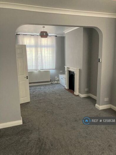 2 Bedroom Terraced House To Rent In Gladstone Street, Kettering, NN16