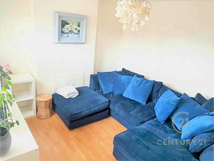 2 Bedroom Terraced House To Rent In Princes Road, Kingston Upon Thames, KT2