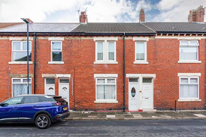 2 Bedroom Flat To Rent In Grey Street, Wallsend, NE28