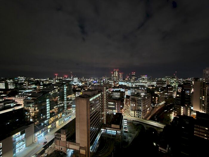 2 Bedroom Flat To Rent In Victoria Bridge Street, Salford, M3