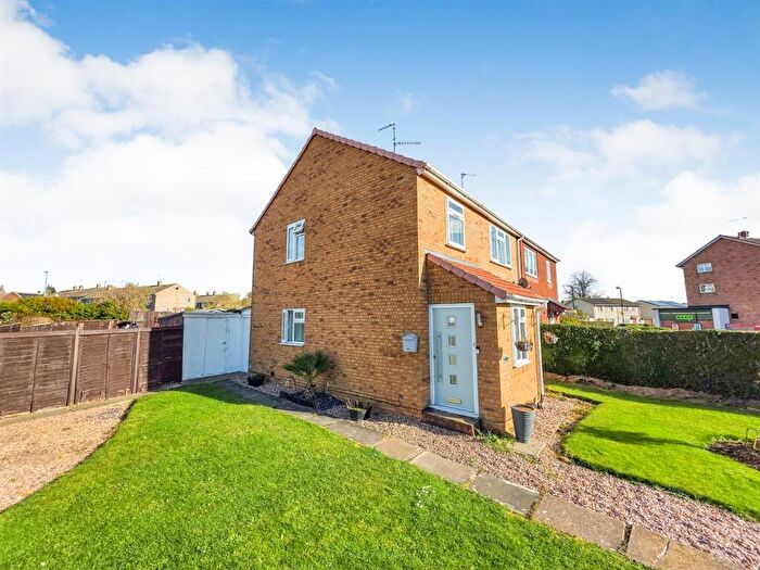 3 Bedroom Semi-Detached House For Sale In Willow Brook Road, Corby, NN17