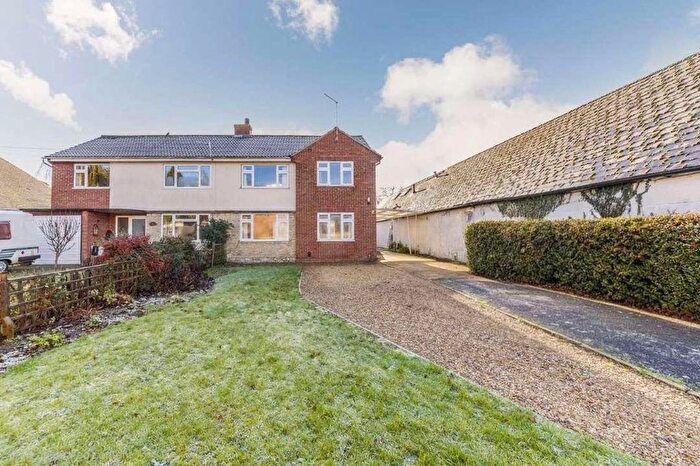 3 Bedroom Semi-Detached House For Sale In Gravel Lane, Drayton, OX14