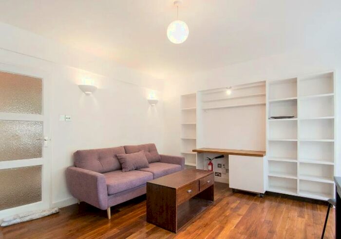 1 Bedroom Apartment To Rent In St Johns Wood Road, St. Johns Wood, London, NW8