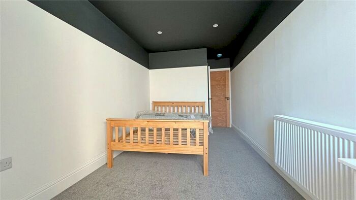 House Of Multiple Occupation To Rent In Goldstone Villas, Hove, BN3