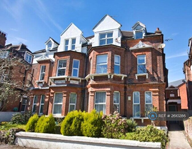 2 Bedroom Flat To Rent In Kingsnorth Gardens, Folkestone, CT20
