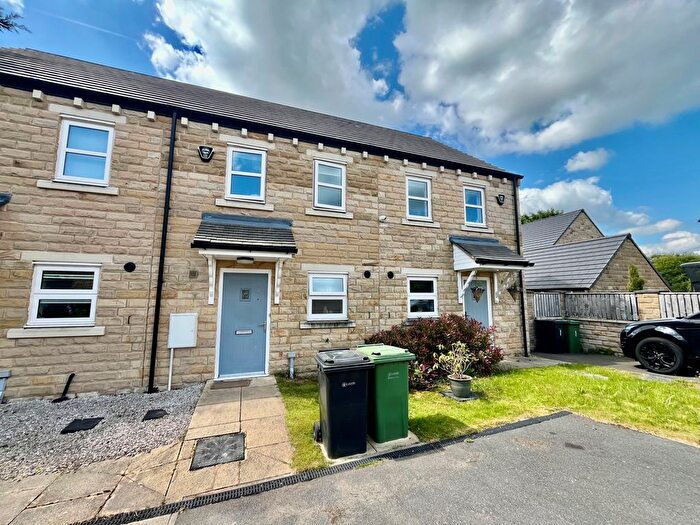 3 Bedroom Property To Rent In Wood Bottom Gardens, Horsforth, Leeds, LS18