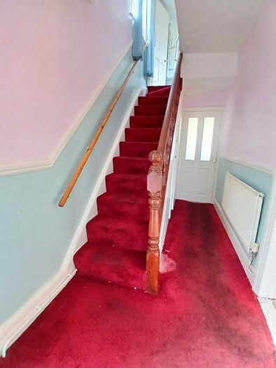 3 Bedroom End Of Terrace House For Sale In Bangor, Gwynedd, LL57