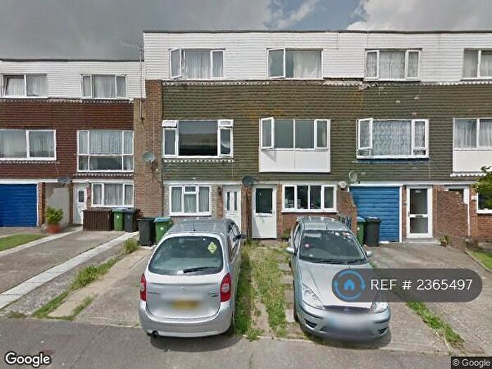 4 Bedroom End Of Terrace House To Rent In Colebrook Road, Littlehampton, BN17