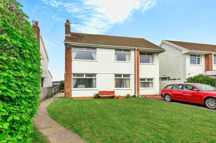 4 Bedroom Detached House For Sale In Pennard Road, Pennard, Swansea, SA3
