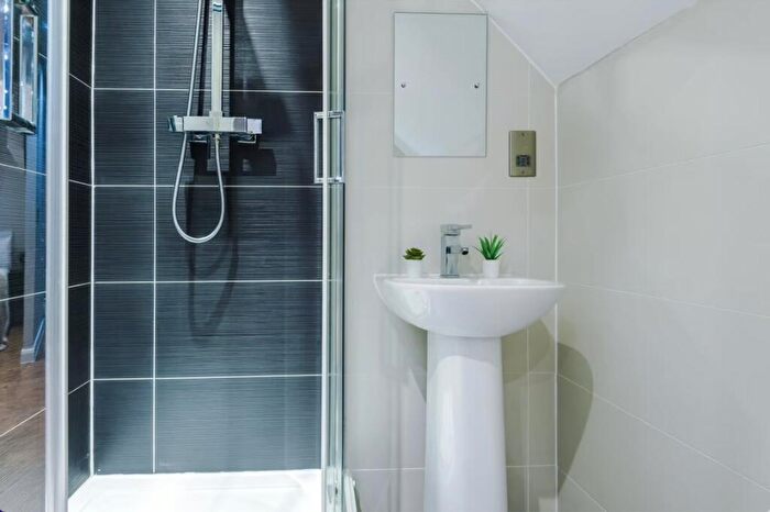 1 Bedroom Flat To Rent In Upper New Walk, Leicester, LE1