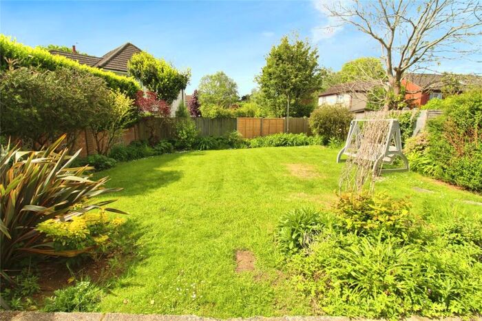 4 Bedroom Detached House To Rent In Foxes Close, Waterlooville, Hampshire, PO7