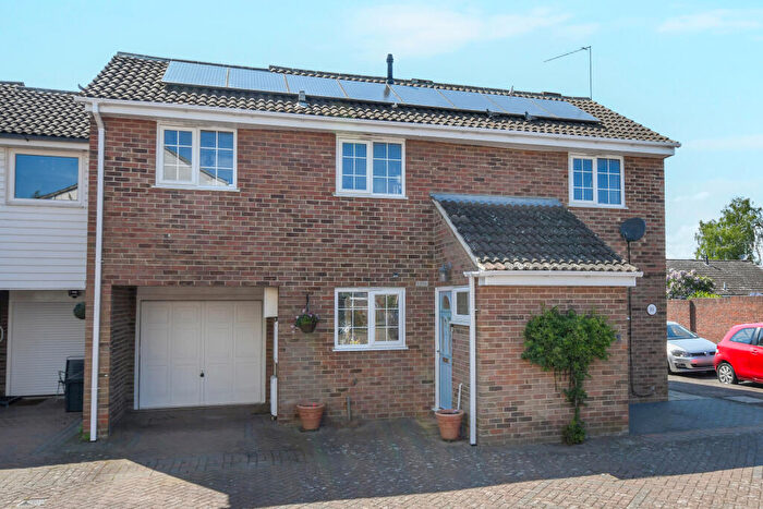4 Bedroom House For Sale In Tythe Close, Springfield, Chelmsford, CM1