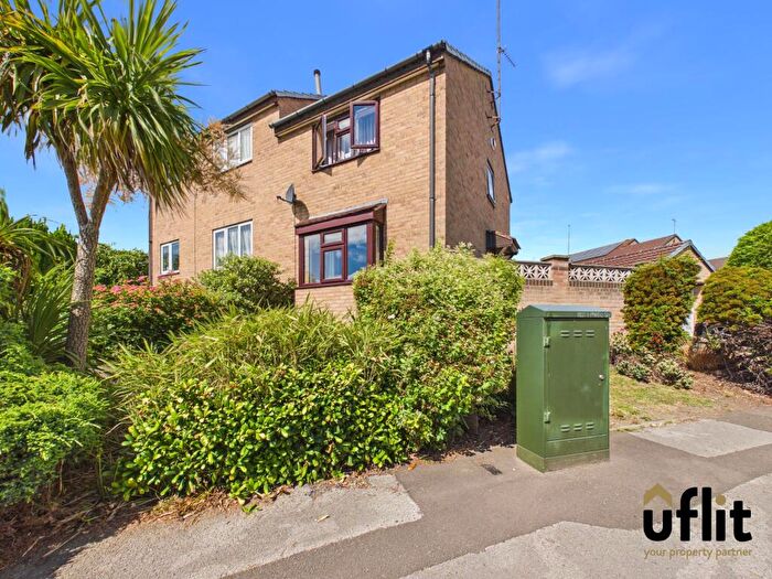 2 Bedroom Semi-Detached House For Sale In Hadrian Road, Rotherham, S60
