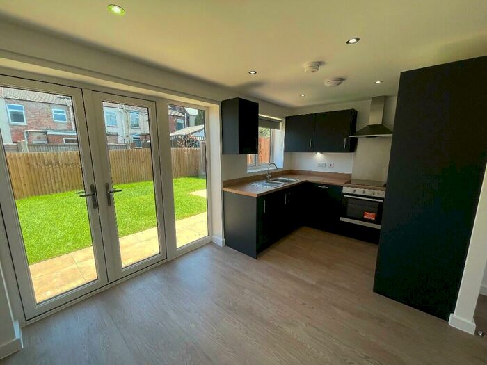 2 Bedroom Semi-Detached House To Rent In Marksman Close, Mansfield, Nottinghamshire, NG18