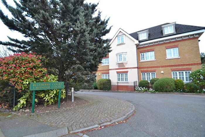 2 Bedroom Flat To Rent In Edgware- With Parking, HA8
