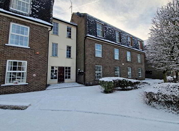 1 Bedroom Apartment / Flats For Sale In Craig Court, Ballymena, BT43