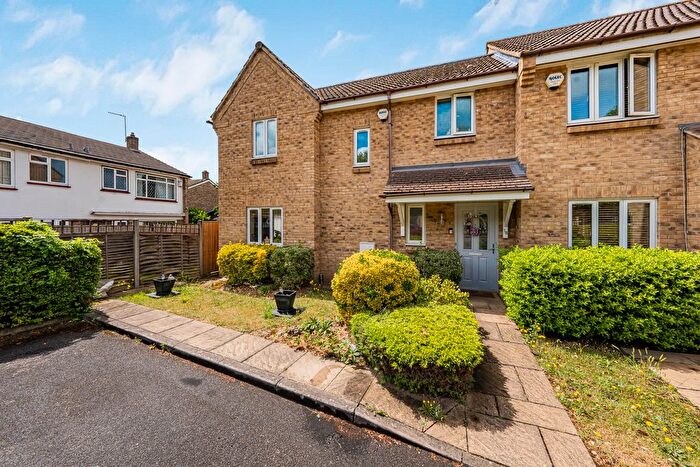 3 Bedroom End Terrace House For Sale In Buchan Close, Cowley, Uxbridge, UB8