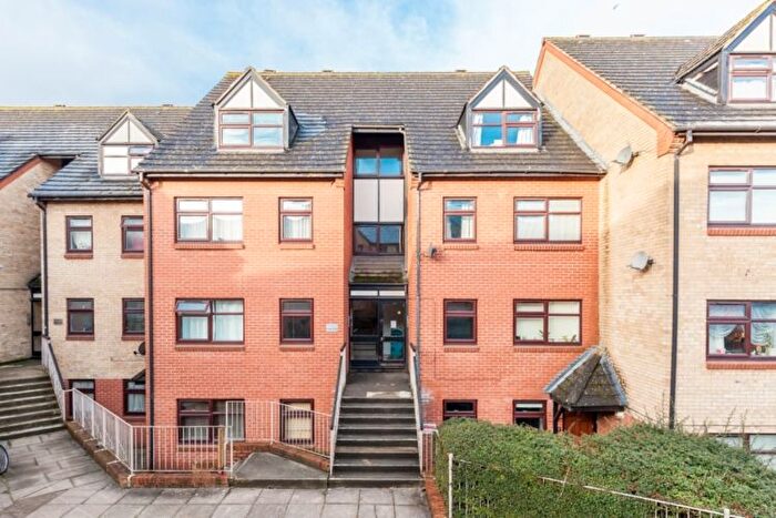 1 Bedroom Flat To Rent In Duke Street, Banbury, OX16