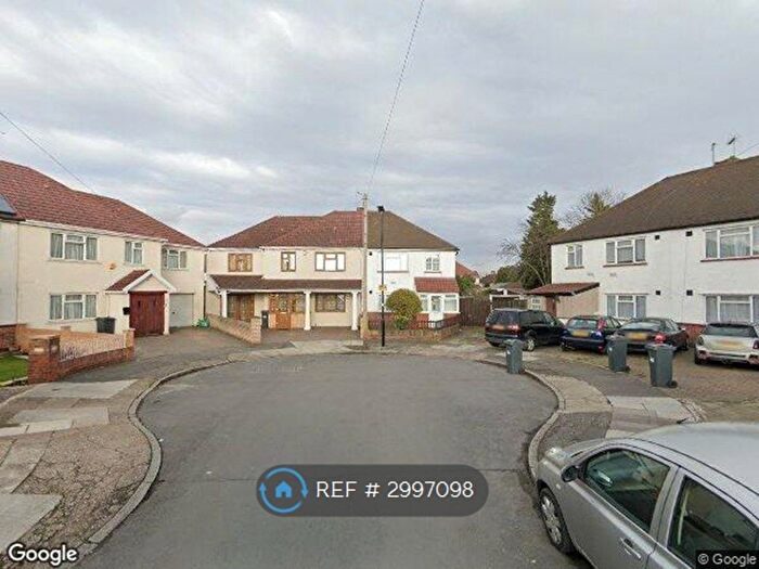 4 Bedroom Semi Detached House To Rent In Ditton Road, Southall, UB2