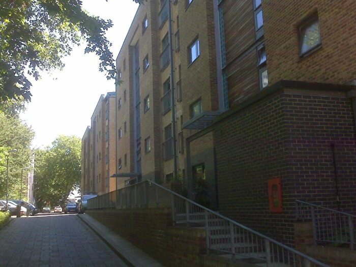 1 Bedroom Flat To Rent In Longshore, London, SE8