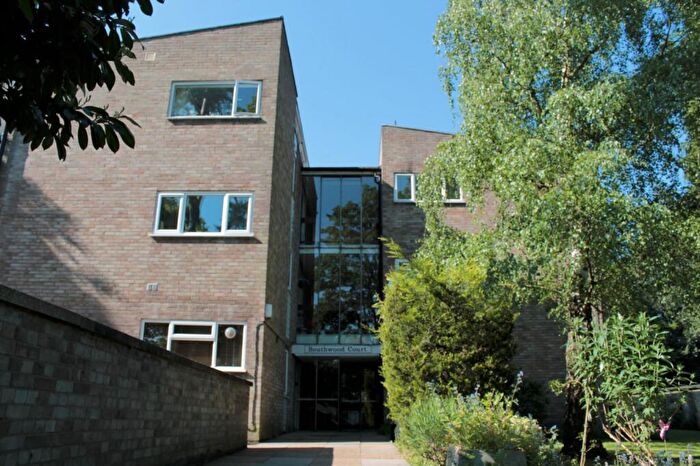 2 Bedroom Flat To Rent In Southwood Court, Pine Grove, Weybridge, KT13