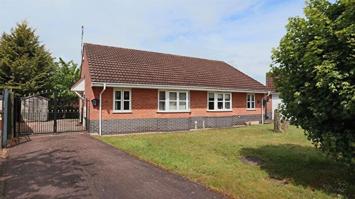 2 Bedroom Semi-Detached Bungalow To Rent In Marcian Close, Hinckley, LE10