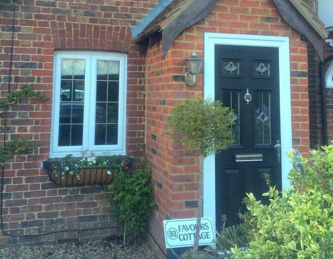 2 Bedroom Property To Rent In Bedroom Property In Redhill, RH1