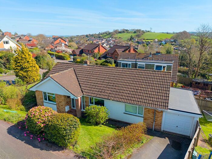 3 Bedroom Detached Bungalow For Sale In Chapel Downs Road, Crediton, EX17