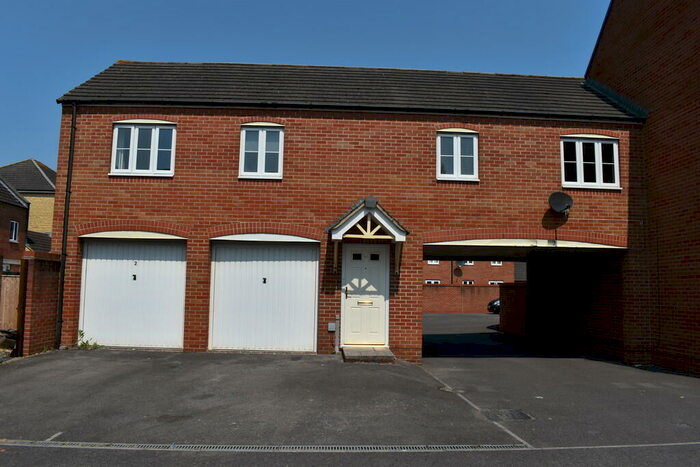 2 Bedroom Coach House To Rent In Careys Way, Weston Village, BS24
