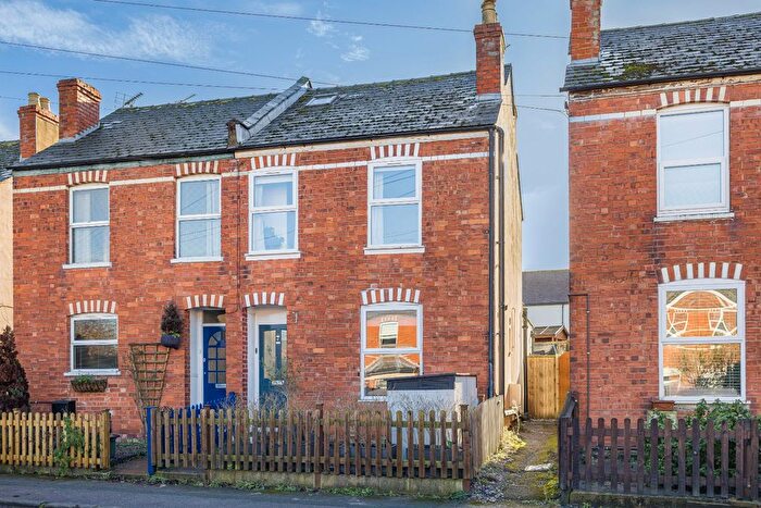 3 Bedroom Semi-Detached House To Rent In Naunton Lane, Cheltenham, Gloucestershire, GL53