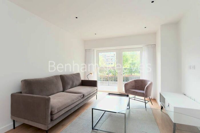 1 Bedroom Flat To Rent In Beaufort Square, Colindale, NW9