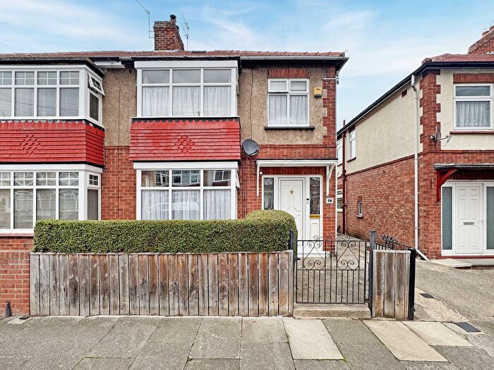 3 Bedroom Semi-Detached House For Sale In Welldeck Gardens, Hartlepool, TS26