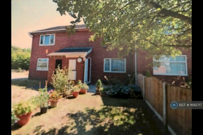 1 Bedroom Flat To Rent In Melton Avenue, Leeds, LS10