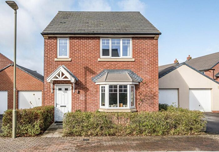 3 Bedroom Detached House For Sale In Webb Drive, Faringdon, Oxfordshire, SN7