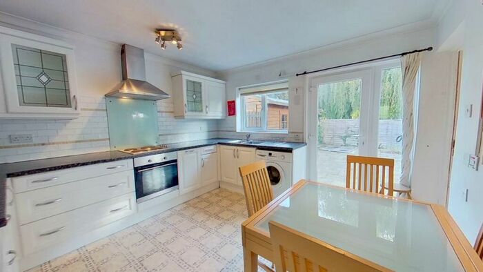 5 Bedroom Semi-Detached House To Rent In Old Court Road, Guildford, GU2